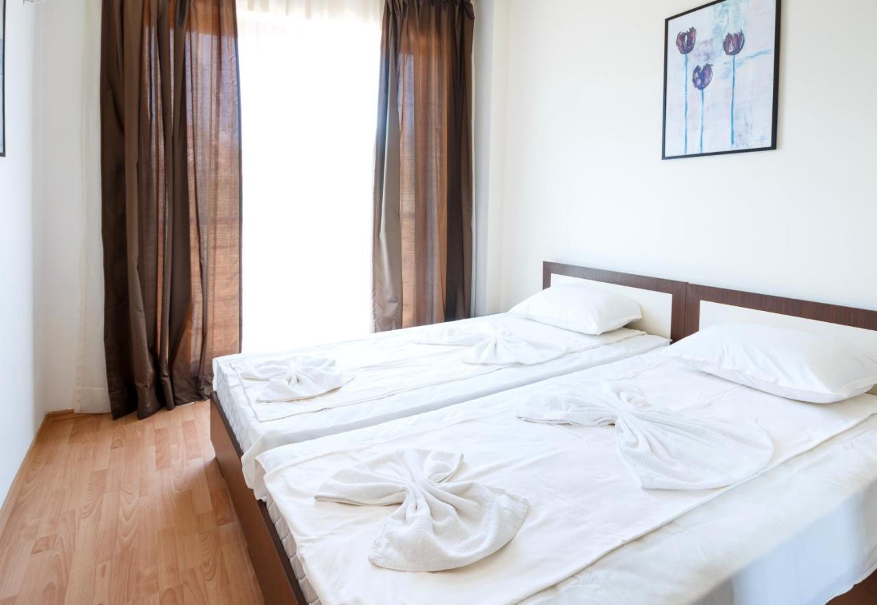 New Line Village Apartments Sunny Beach Ngoại thất bức ảnh